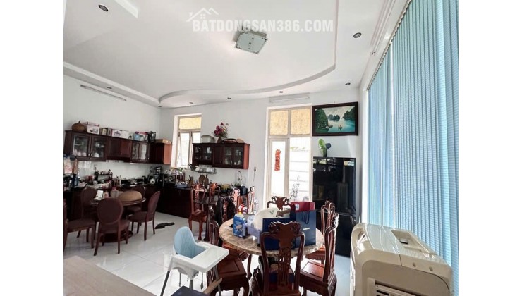 Biệt thự Vuông 4 tầng Đ.12m  – Lê Thị Riêng Quận 12 SS